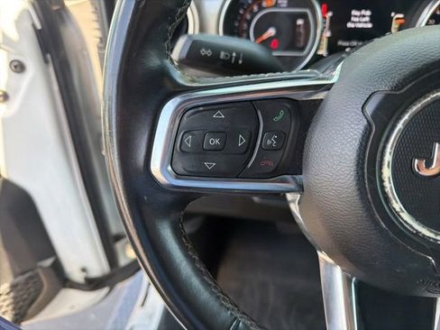 Used 2018 Jeep Wrangler Unlimited Sahara w/ Dual Top Group AWD/4WD image 20