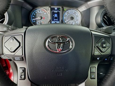 Used 2023 Toyota Tacoma TRD Sport w/ Advanced Technology Package image 16