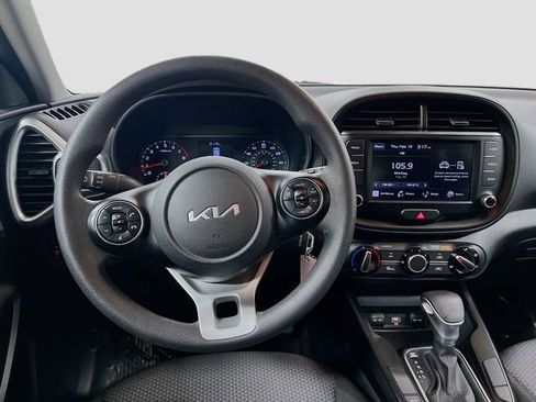 Certified 2022 Kia Soul LX image 21