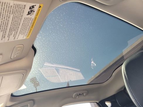 Certified 2022 Ford Mustang Mach-E Premium image 18