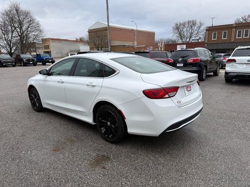 Used 2015 Chrysler 200 Limited image 6