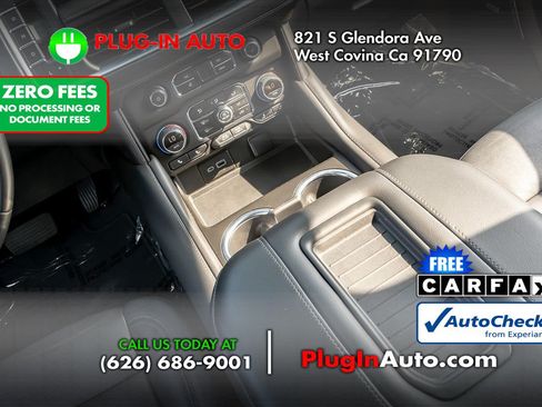 Used 2023 Chevrolet Tahoe Z71 AWD/4WD image 17