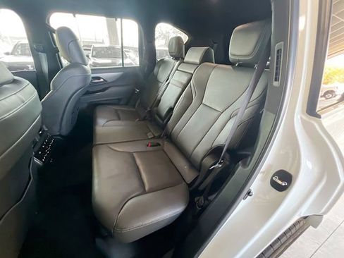 Used 2023 Lexus LX 600 F Sport w/ Accessory Package (Z1) image 27