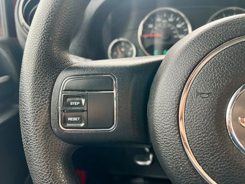 Used 2015 Jeep Wrangler Sport image 16