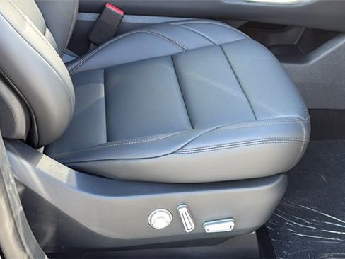 New 2026 Lincoln Nautilus Premier image 8