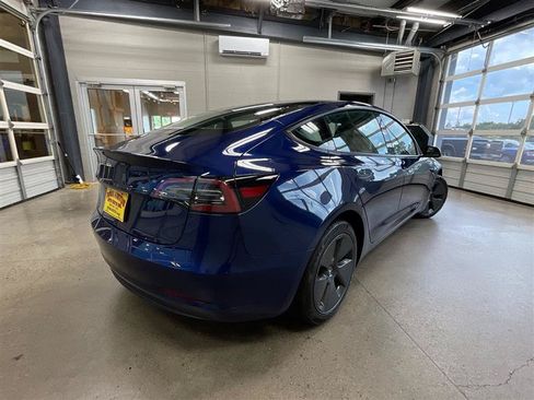 Used 2023 Tesla Model 3 Standard Range RWD image 5