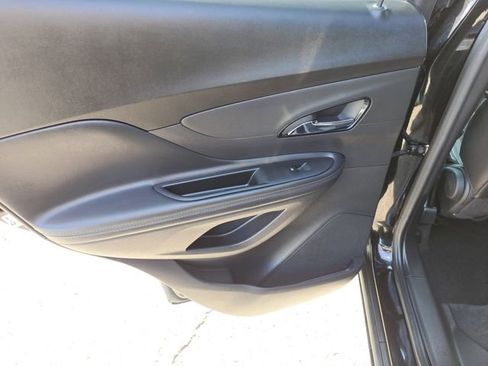 Used 2022 Buick Encore Preferred w/ Safety Package image 12