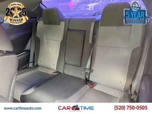 Used 2016 Dodge Challenger SXT RWD image 13