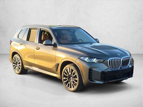 Used 2026 BMW X5 xDrive40i w/ Executive Package AWD/4WD image 3