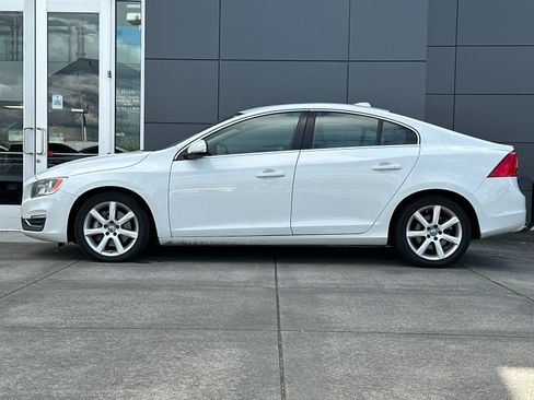 Used 2016 Volvo S60 T5 Premier image 6