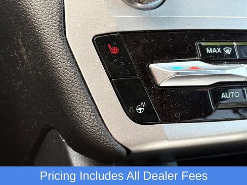Used 2022 Ford Explorer XLT w/ Equipment Group 202A AWD/4WD image 12