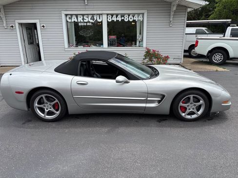 Used 2004 Chevrolet Corvette Convertible w/ Preferred Equipment Group image 9