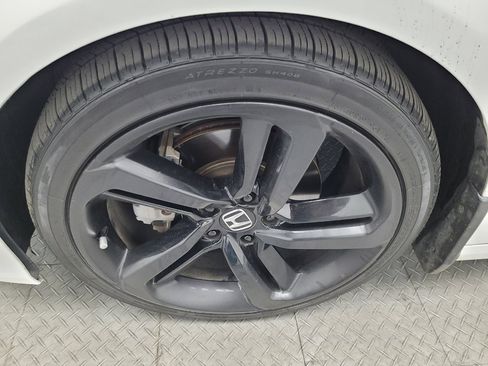 Used 2018 Honda Accord Sport image 31