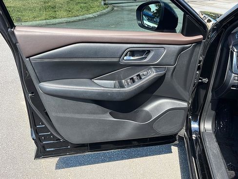 Certified 2023 Nissan Rogue SV w/ SV Premium B Package FWD image 20