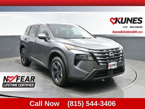 Used 2025 Nissan Rogue SV image 1