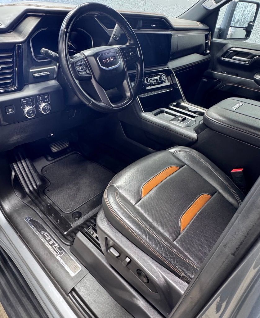Used 2024 GMC Sierra 2500 AT4 w/ AT4 Premium Plus Package AWD/4WD image 36