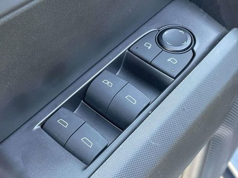 Used 2024 Chevrolet Colorado LT w/ LT Convenience Package image 14