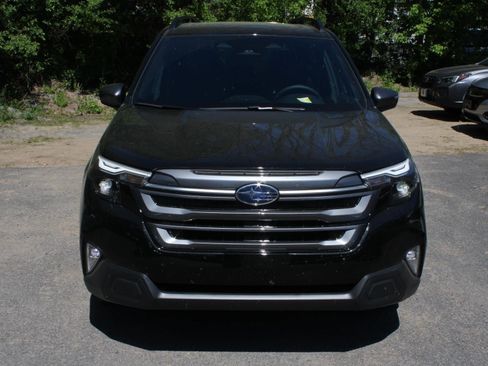 New 2026 Subaru Forester Premium AWD/4WD image 2