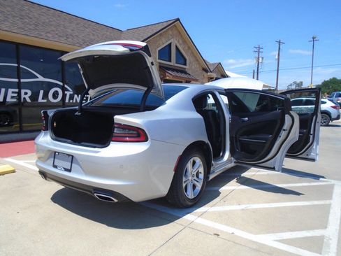 Used 2021 Dodge Charger SXT w/ Leather Interior Group RWD image 22