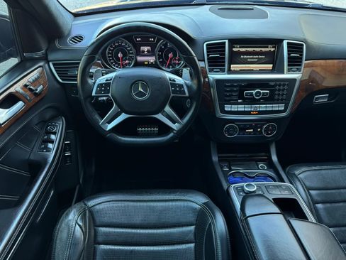Used 2014 Mercedes-Benz GL 63 AMG 4MATIC image 33