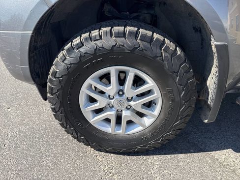 Used 2018 Nissan Frontier SV image 22