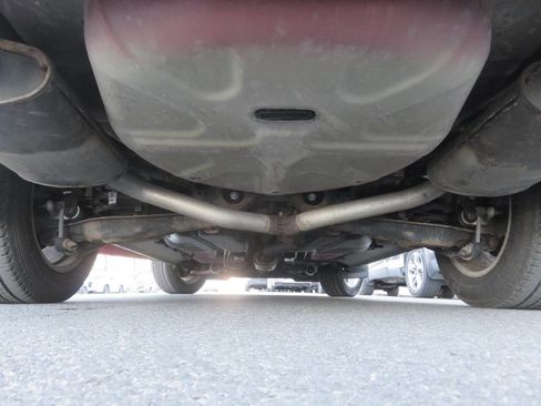 Used 2016 Ford Explorer XLT w/ Equipment Group 202A image 40