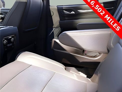 Used 2024 GMC Yukon Denali image 27