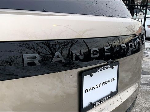 New 2026 Land Rover Range Rover SE image 15
