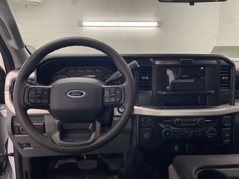 New 2026 Ford F250 XL w/ XL Chrome Package image 8