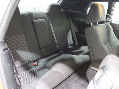 Used 2016 Dodge Challenger R/T image 23