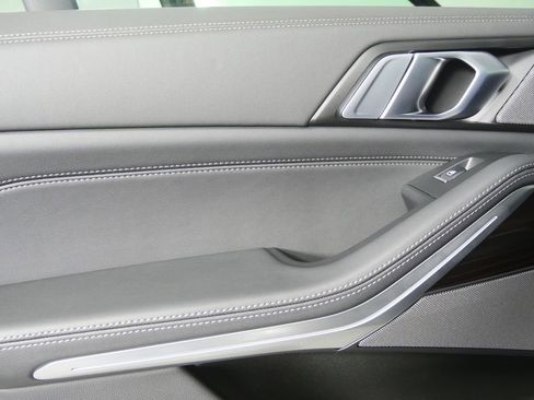 Certified 2025 BMW X5 xDrive40i image 14