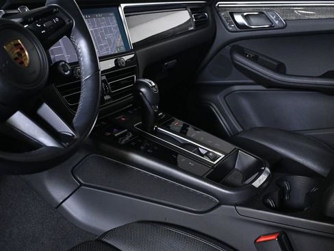 Certified 2024 Porsche Macan S AWD/4WD image 25