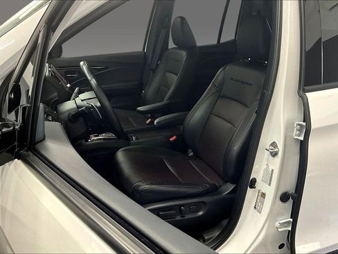 Used 2023 Honda Ridgeline Black Edition image 14