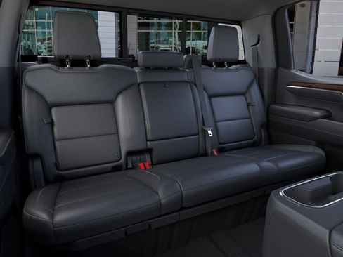 New 2026 GMC Sierra 1500 Denali w/ Technology Package AWD/4WD image 17