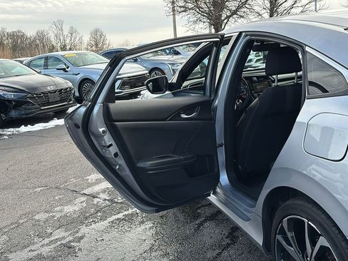 Used 2019 Honda Civic Sport image 28
