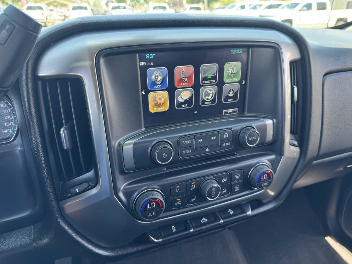 Used 2018 Chevrolet Silverado 1500 LT w/ All Star Edition AWD/4WD image 29