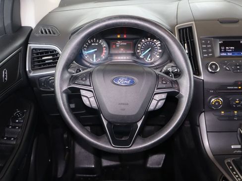 Used 2016 Ford Edge SE FWD image 18