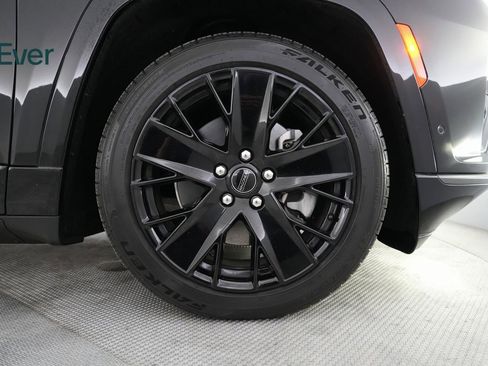 Used 2024 Jeep Wagoneer Launch Edition image 18