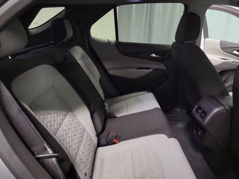 Used 2024 Chevrolet Equinox LS FWD image 26