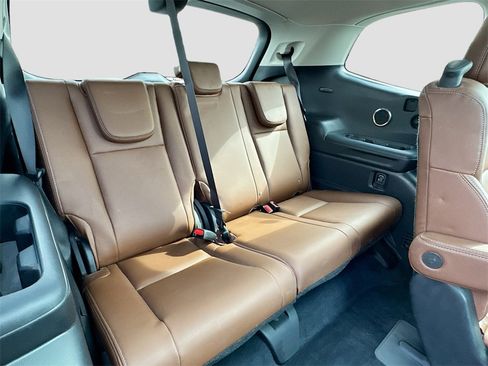 Used 2024 Subaru Ascent Touring w/ Popular Package #2 image 29