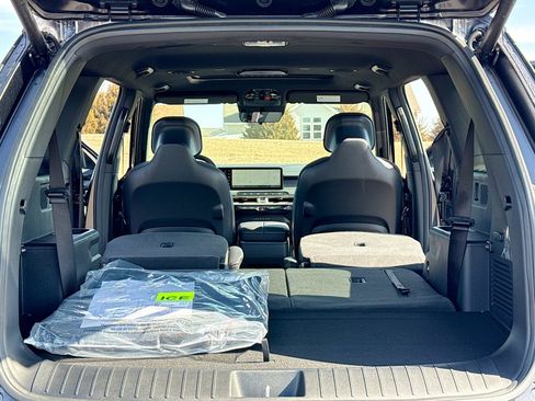 New 2027 Kia Telluride S image 7