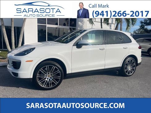Used 2018 Porsche Cayenne Platinum Edition image 1