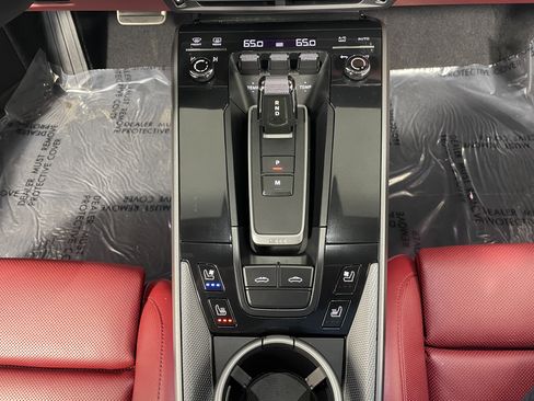 Certified 2023 Porsche 911 Targa 4S AWD/4WD image 20