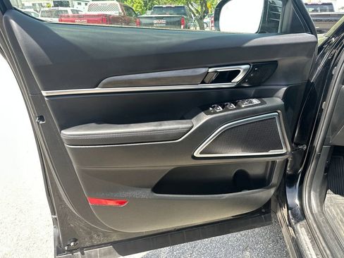 Certified 2024 Kia Telluride SX Prestige X-Line AWD/4WD image 10