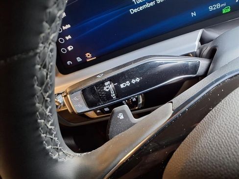 Certified 2025 Cadillac Lyriq Sport RWD image 8