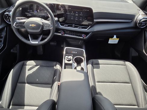 New 2026 Chevrolet Equinox LT w/ Convenience Package II FWD image 7