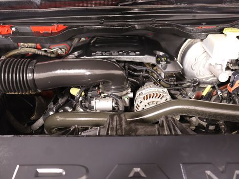 Used 2019 RAM 1500 Big Horn AWD/4WD image 18