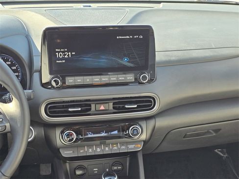 Used 2023 Hyundai Kona SEL w/ Convenience Package image 16