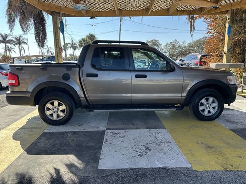 Used 2007 Ford Explorer Sport Trac XLT image 4