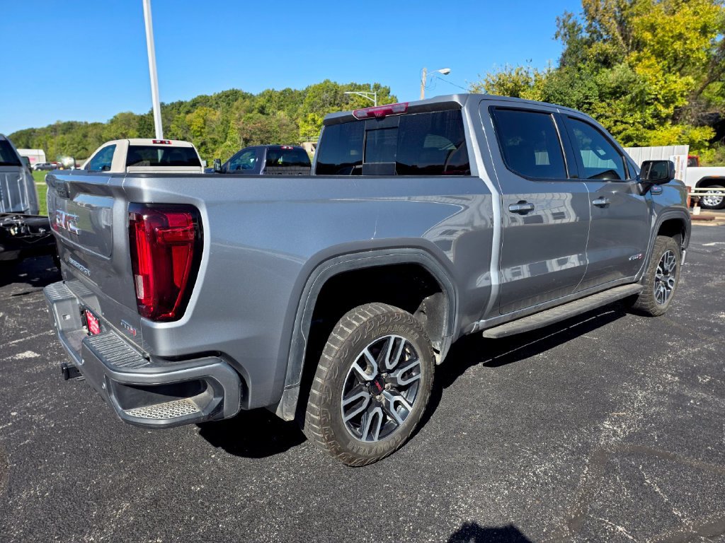Used 2024 GMC Sierra 1500 AT4 w/ Technology Package AWD/4WD image 10
